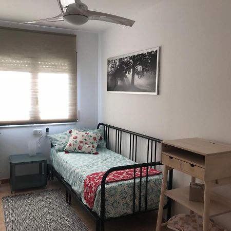 Apartamento recién reformado con vistas al río Balaguer Esterno foto