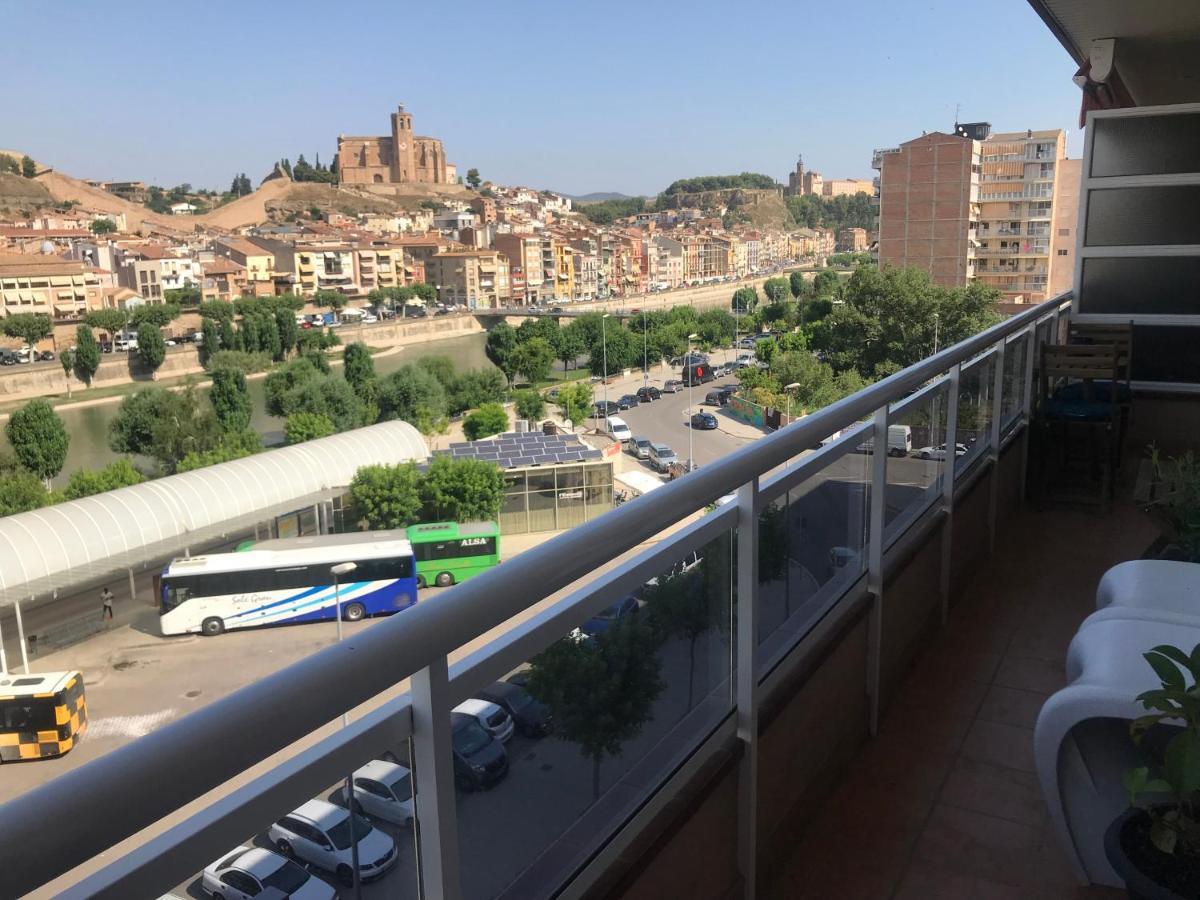 Apartamento recién reformado con vistas al río Balaguer Esterno foto
