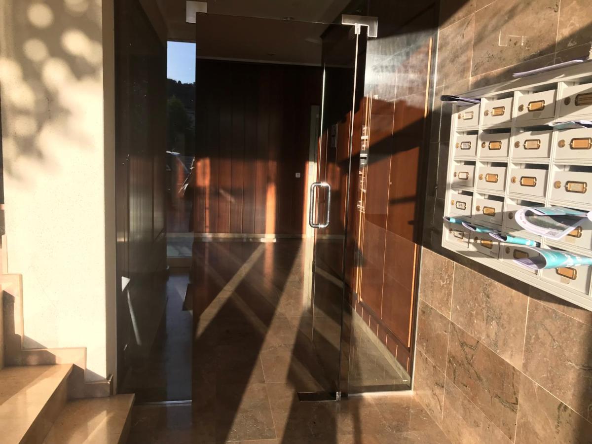 Apartamento recién reformado con vistas al río Balaguer Esterno foto
